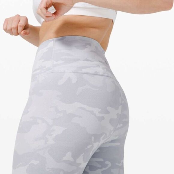 LULULEMON Wunder Under High Rise Tight 25" Luxtreme Gray Camo Size 8 - Picture 8 of 11